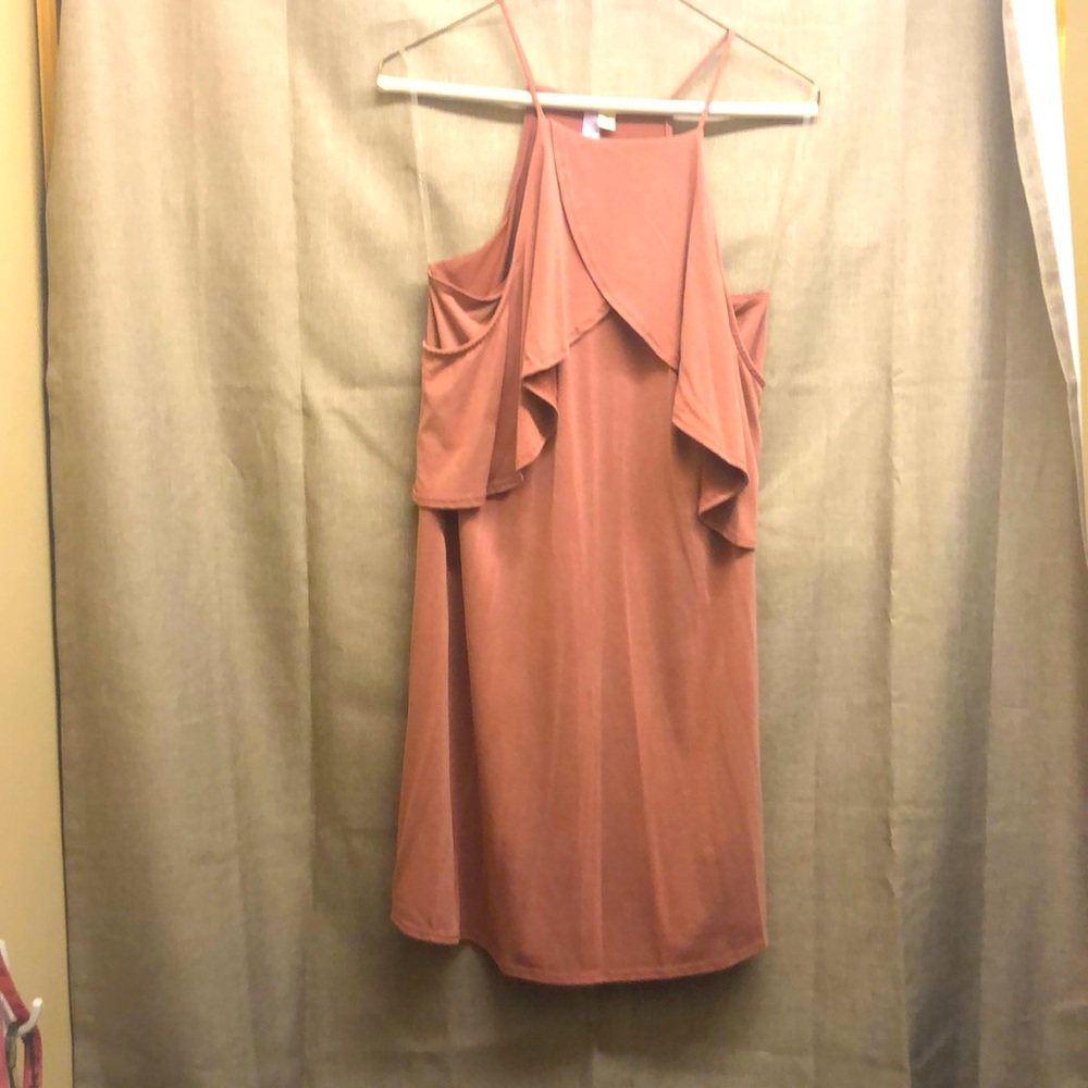 Alya dress, off the shoulders